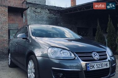 Седан Volkswagen Jetta 2005 в Рівному