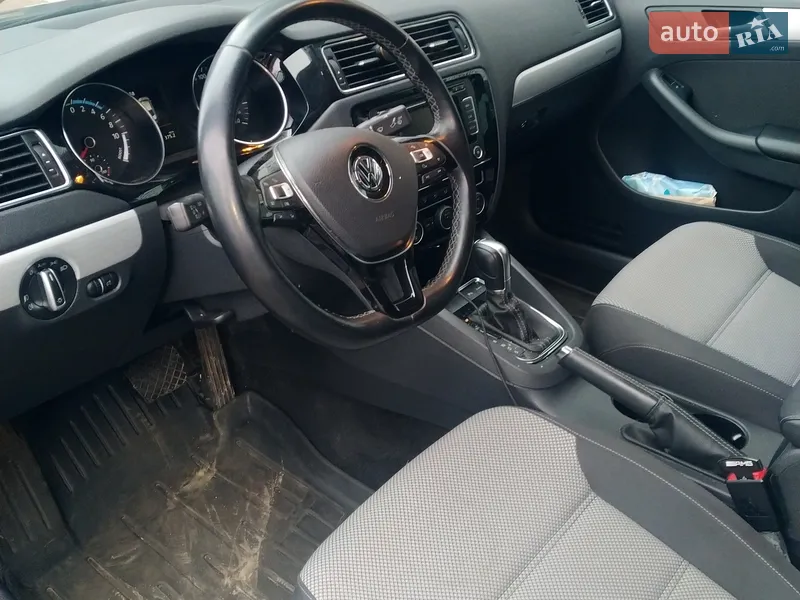 Volkswagen Jetta 2015 VIN WVWZZZ16ZFM022188 фото оголошення 3 з 56
