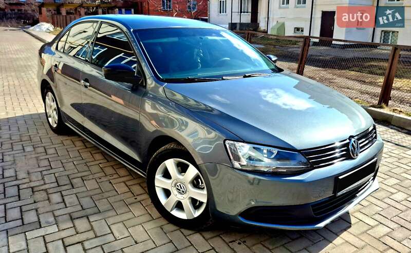 Volkswagen Jetta 2013