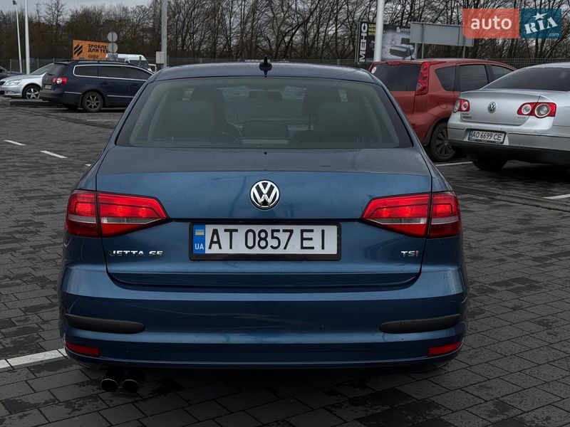 Седан Volkswagen Jetta 2014 в Ивано-Франковске