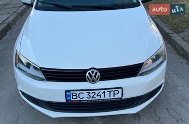 Седан Volkswagen Jetta 2013 в Львове