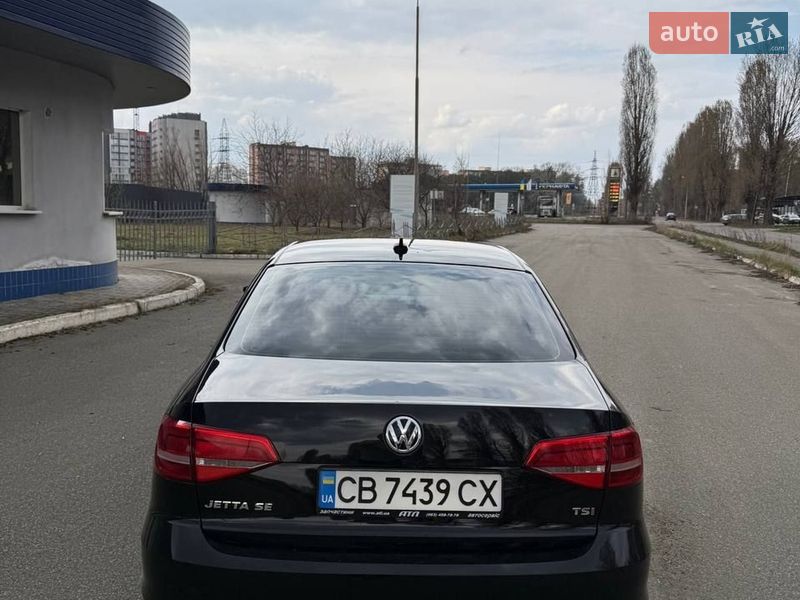 Седан Volkswagen Jetta 2015 в Чернигове