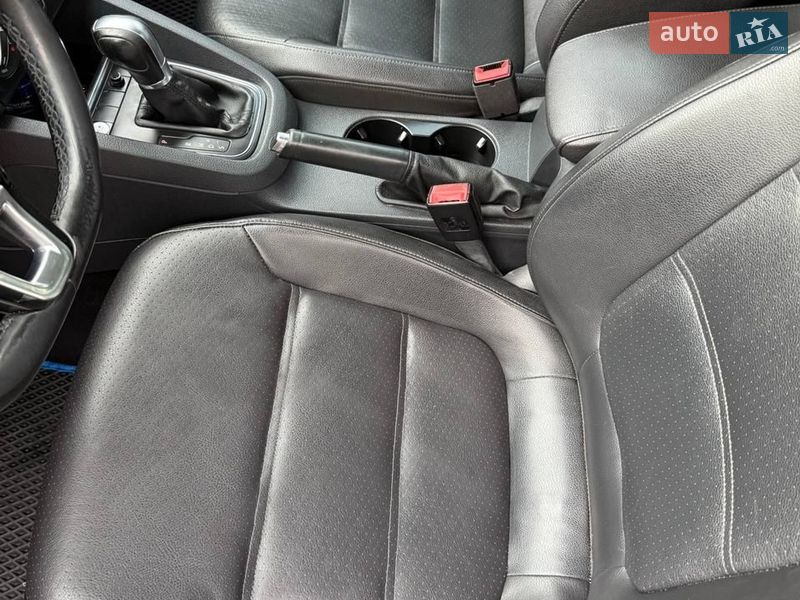 Седан Volkswagen Jetta 2015 в Чернигове