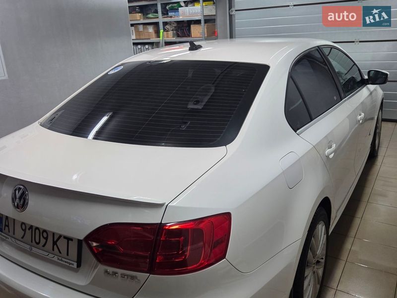 Седан Volkswagen Jetta 2012 в Борисполе