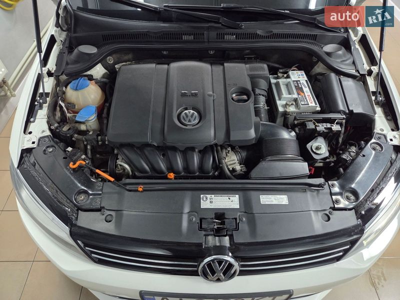 Седан Volkswagen Jetta 2012 в Борисполе