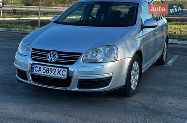 Седан Volkswagen Jetta 2006 в Звенигородке