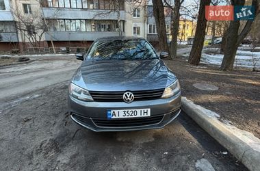 Седан Volkswagen Jetta 2013 в Киеве