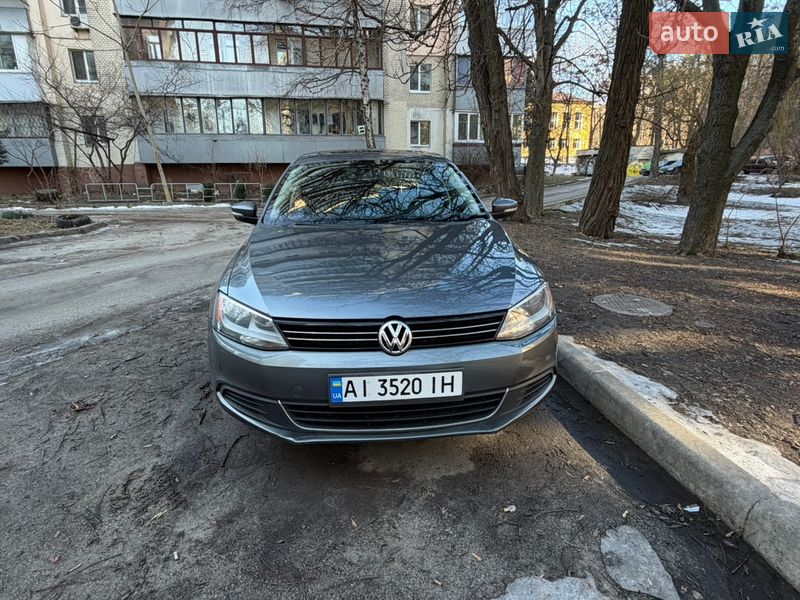 Volkswagen Jetta 2013