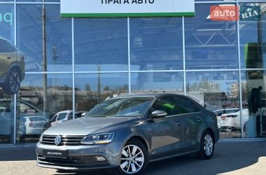 Седан Volkswagen Jetta 2016 в Києві