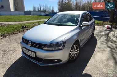 Седан Volkswagen Jetta 2013 в Харькове
