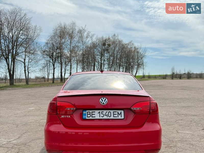 Седан Volkswagen Jetta 2013 в Сумах