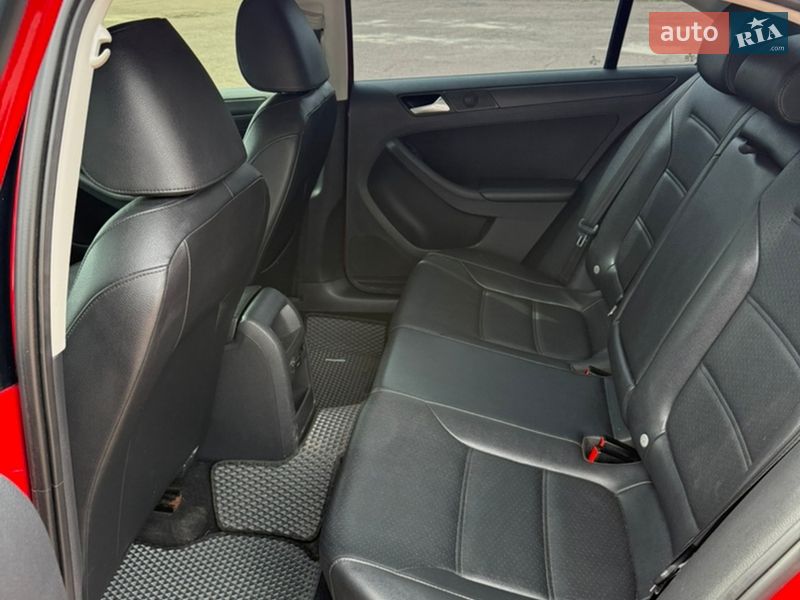 Седан Volkswagen Jetta 2013 в Сумах