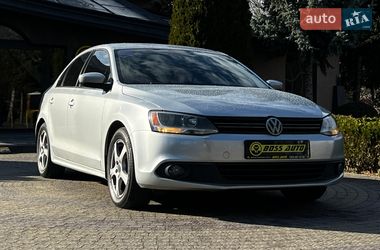 Седан Volkswagen Jetta 2012 в Львове
