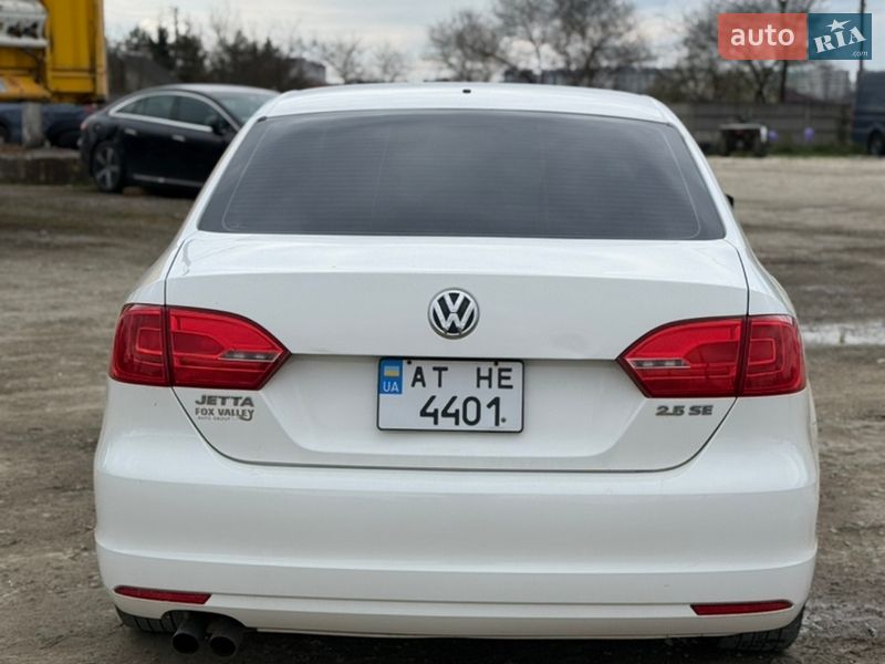 Седан Volkswagen Jetta 2013 в Ивано-Франковске фото 6 Седан Volkswagen Jetta 2013 в Ивано-Франковске