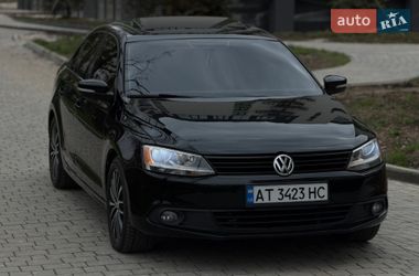 Седан Volkswagen Jetta 2014 в Ивано-Франковске