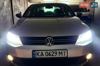 Седан Volkswagen Jetta 2010 в Киеве