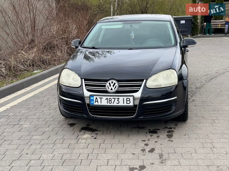 Седан Volkswagen Jetta 2006 в Надворной