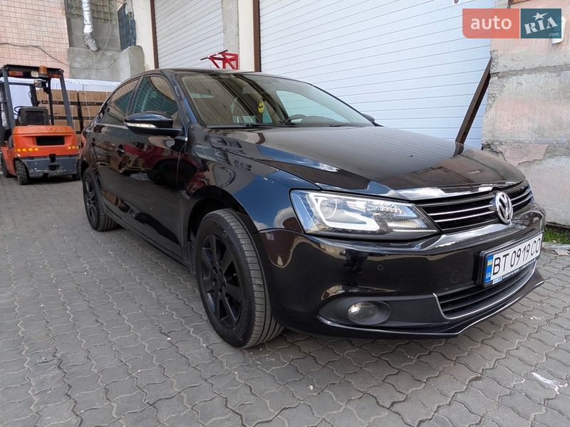 Седан Volkswagen Jetta 2013 в Одессе