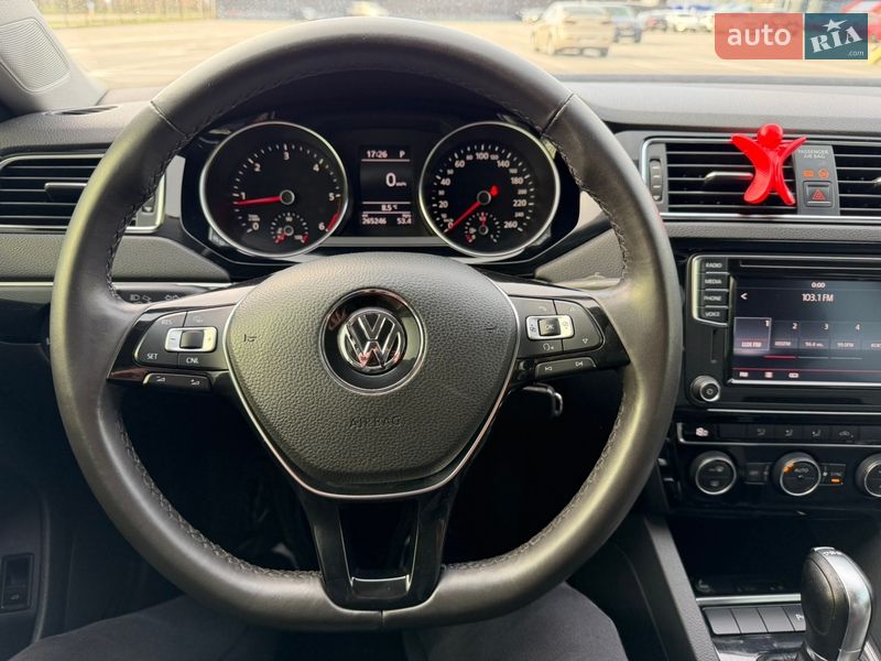 Седан Volkswagen Jetta 2016 в Киеве фото 24 Седан Volkswagen Jetta 2016 в Киеве