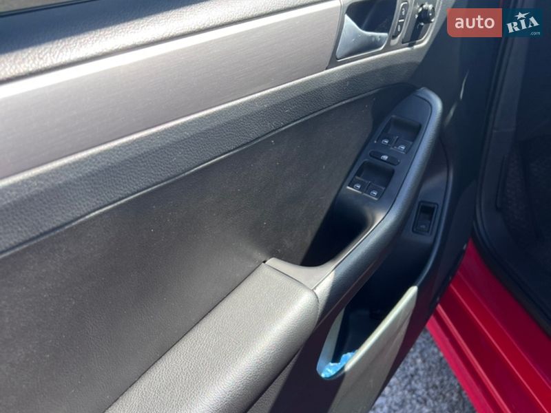 Седан Volkswagen Jetta 2015 в Богуславе фото 17 Седан Volkswagen Jetta 2015 в Богуславе