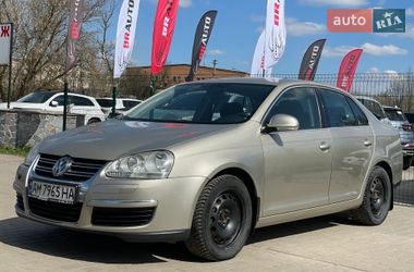 Седан Volkswagen Jetta 2005 в Бердичеве