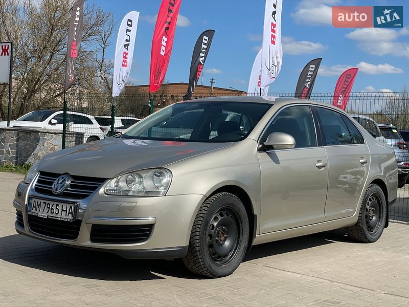 Седан Volkswagen Jetta 2005 в Бердичеве