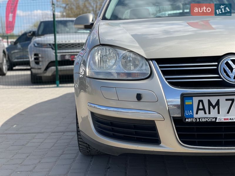 Седан Volkswagen Jetta 2005 в Бердичеве