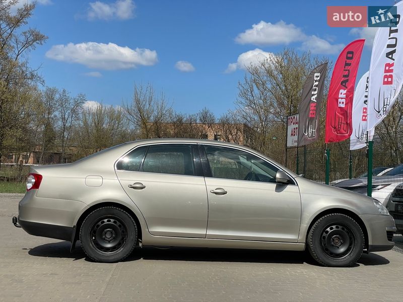 Седан Volkswagen Jetta 2005 в Бердичеве