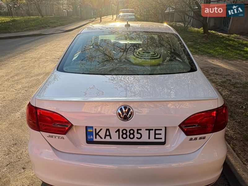 Седан Volkswagen Jetta 2013 в Киеве