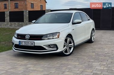Седан Volkswagen Jetta 2016 в Жовкве