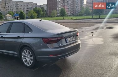 Седан Volkswagen Jetta 2018 в Ужгороді