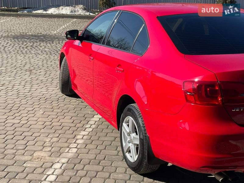 Седан Volkswagen Jetta 2012 в Ивано-Франковске