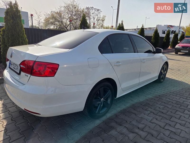Седан Volkswagen Jetta 2012 в Одессе