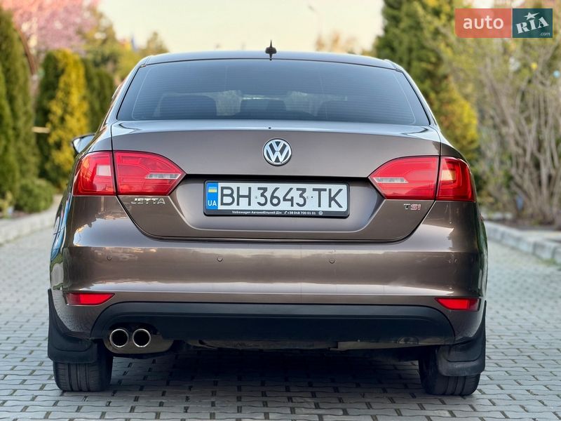 Седан Volkswagen Jetta 2011 в Одессе