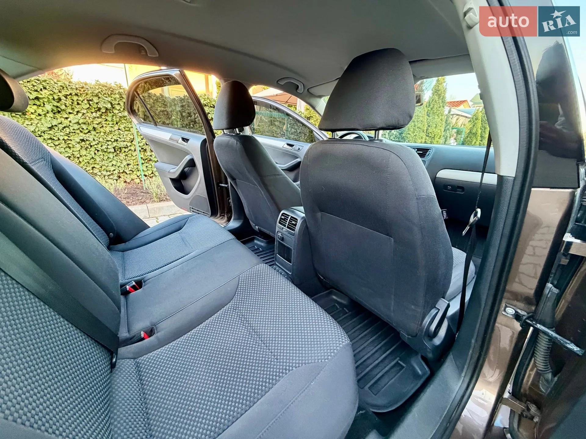 2011 Volkswagen Jetta - мініатюра 34