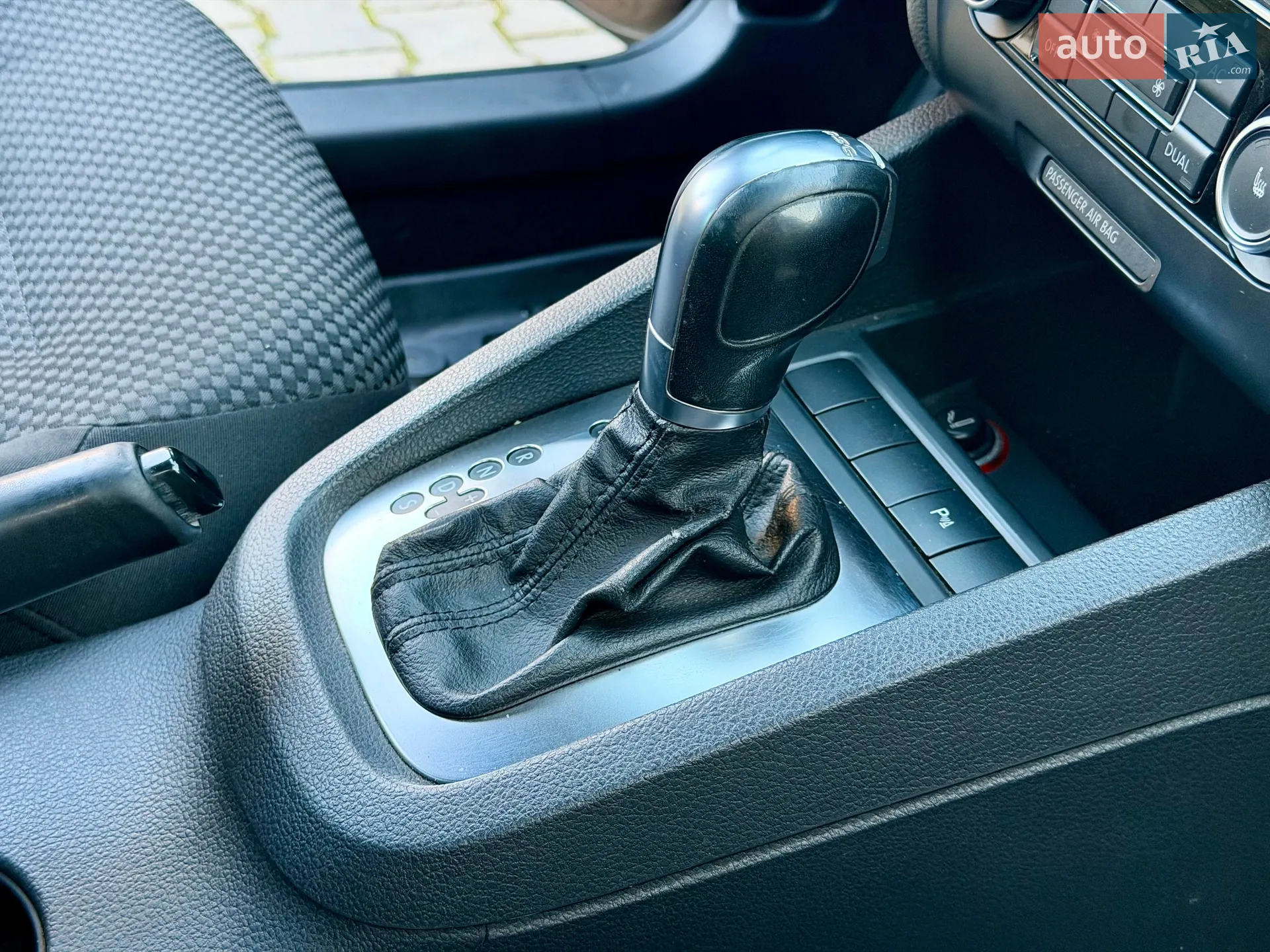 2011 Volkswagen Jetta - мініатюра 40