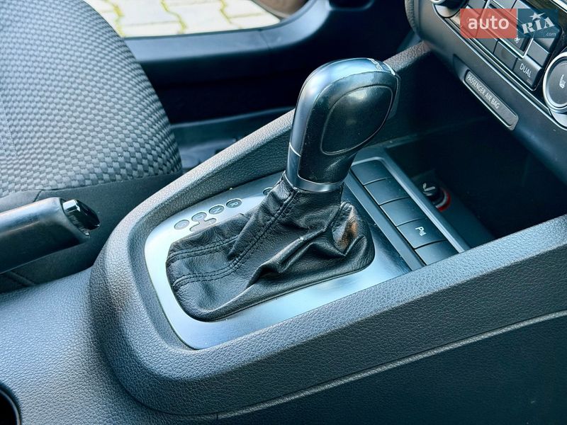 Седан Volkswagen Jetta 2011 в Одессе