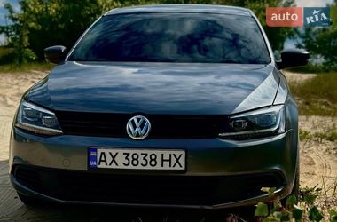 Седан Volkswagen Jetta 2012 в Харькове