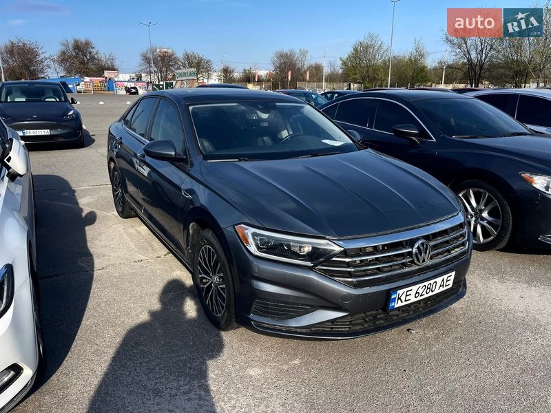 Седан Volkswagen Jetta 2018 в Днепре