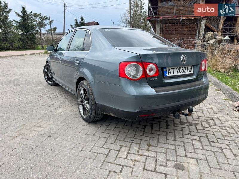 Седан Volkswagen Jetta 2005 в Долине