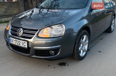 Седан Volkswagen Jetta 2008 в Волочиську