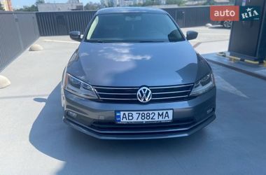Седан Volkswagen Jetta 2016 в Киеве