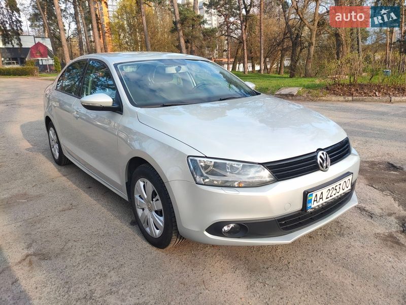 Volkswagen Jetta 2011