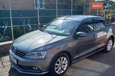 Седан Volkswagen Jetta 2015 в Новоукраинке