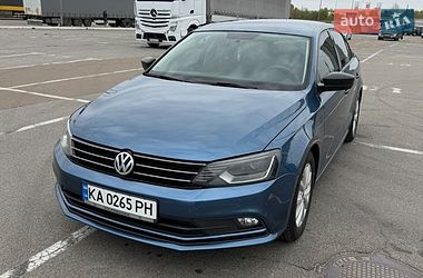 Седан Volkswagen Jetta 2015 в Киеве