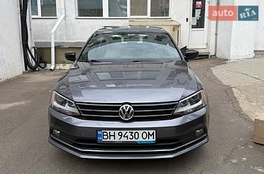 Седан Volkswagen Jetta 2015 в Одесі