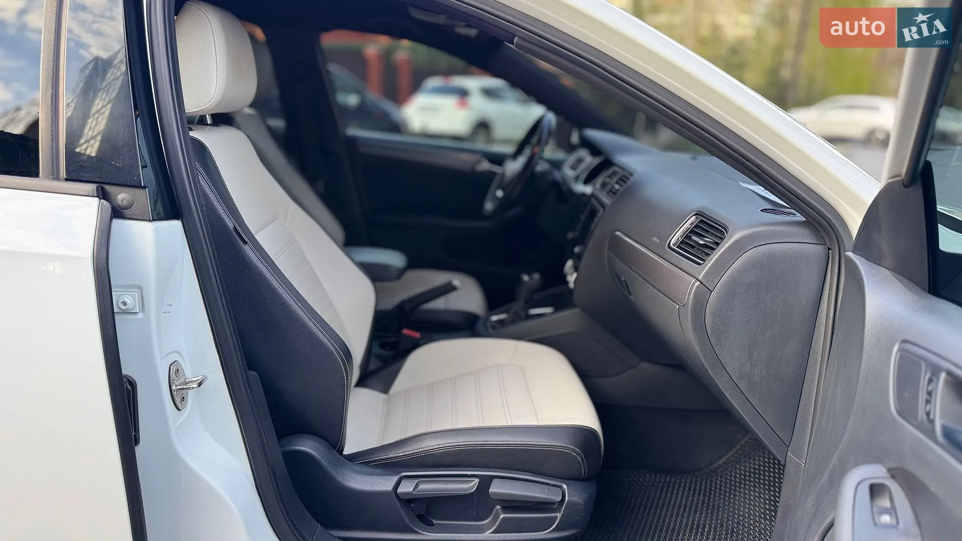 2016 Volkswagen Jetta - мініатюра 36