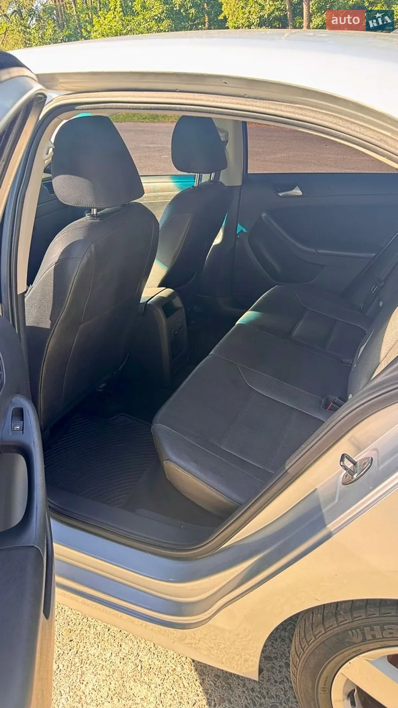 2011 Volkswagen Jetta - мініатюра 15