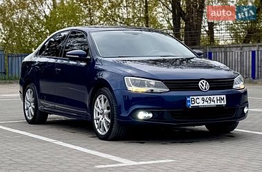 Седан Volkswagen Jetta 2011 в Тернополе