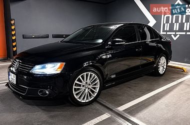 Седан Volkswagen Jetta 2014 в Киеве